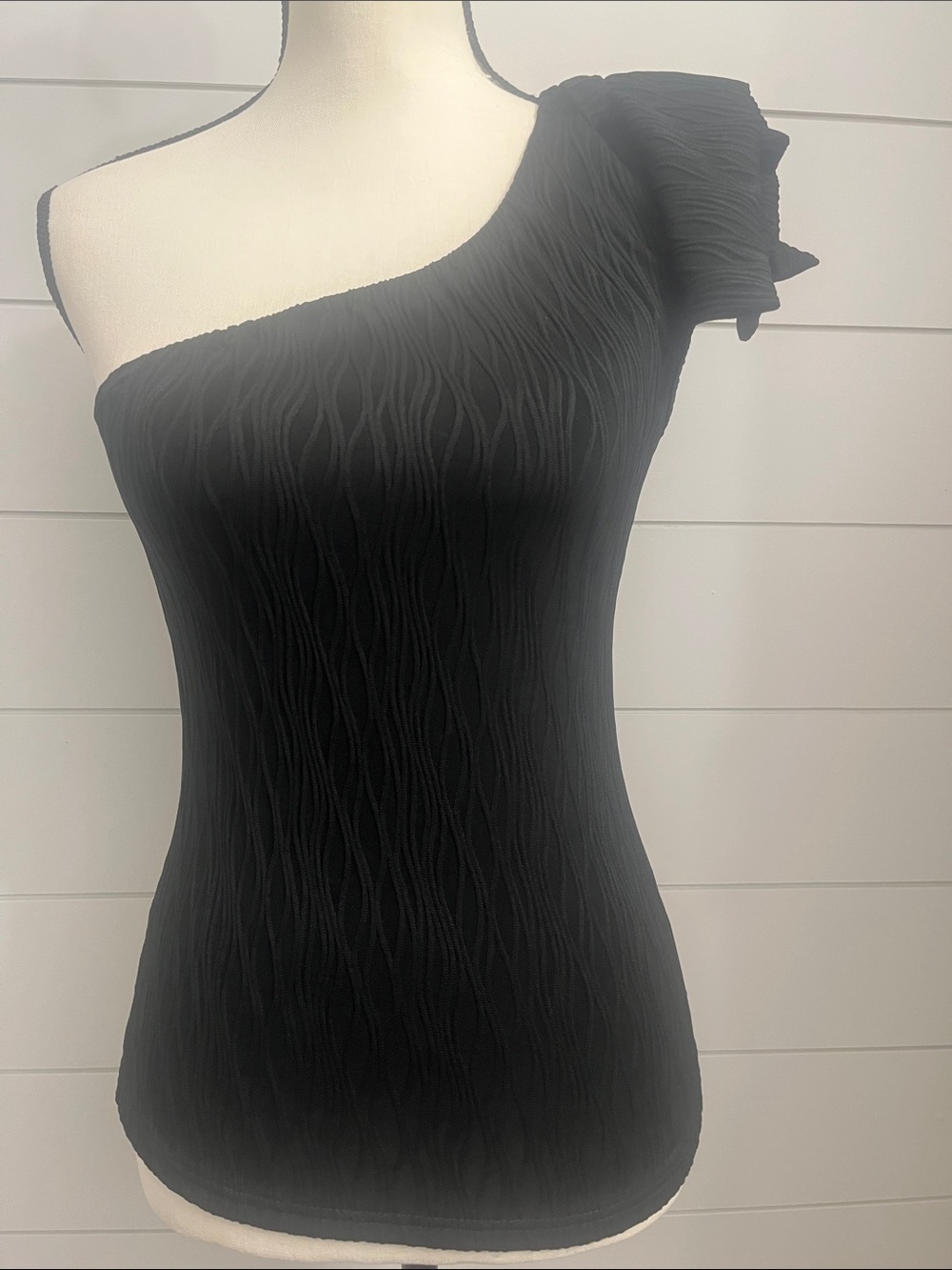 Black One-Shoulder Textured Ruffle Dress